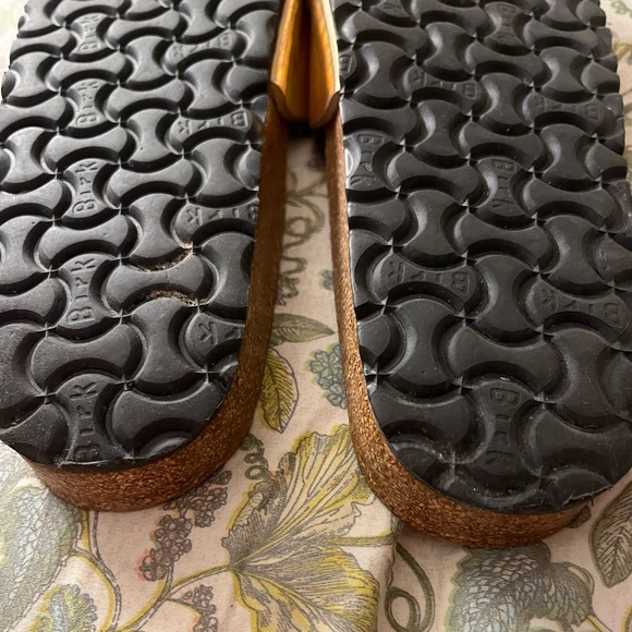 EUC J Crew x Birkenstock one strap sandal in prismatic rose gold, size EU 40 - Picture 4 of 7